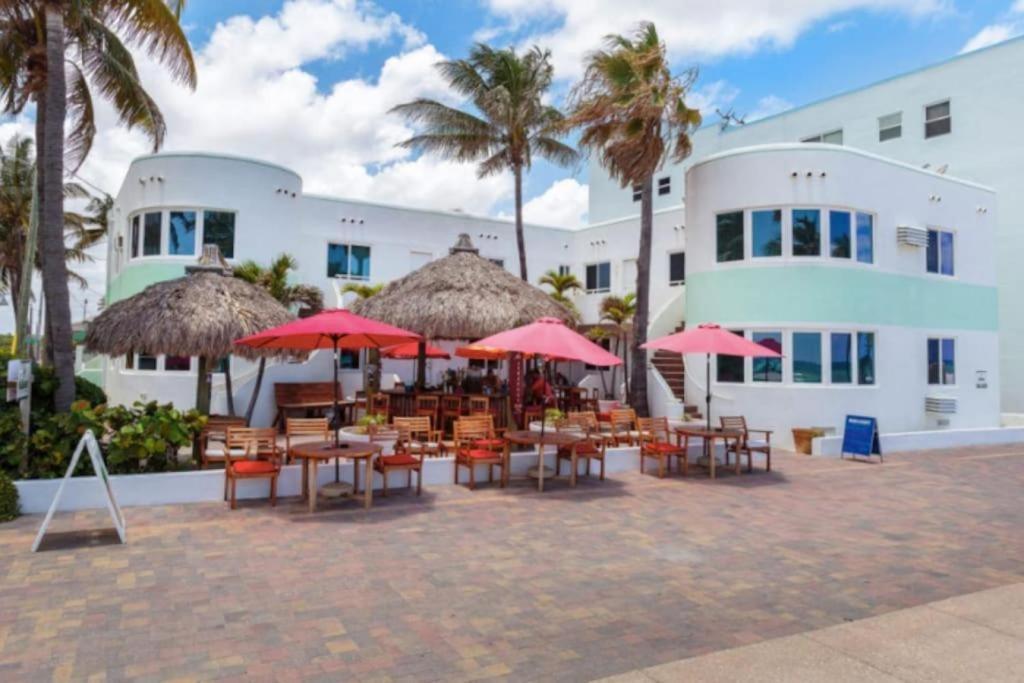 Walkabout 6 Suite On Hollywood Beach With Ocean Views Exterior photo
