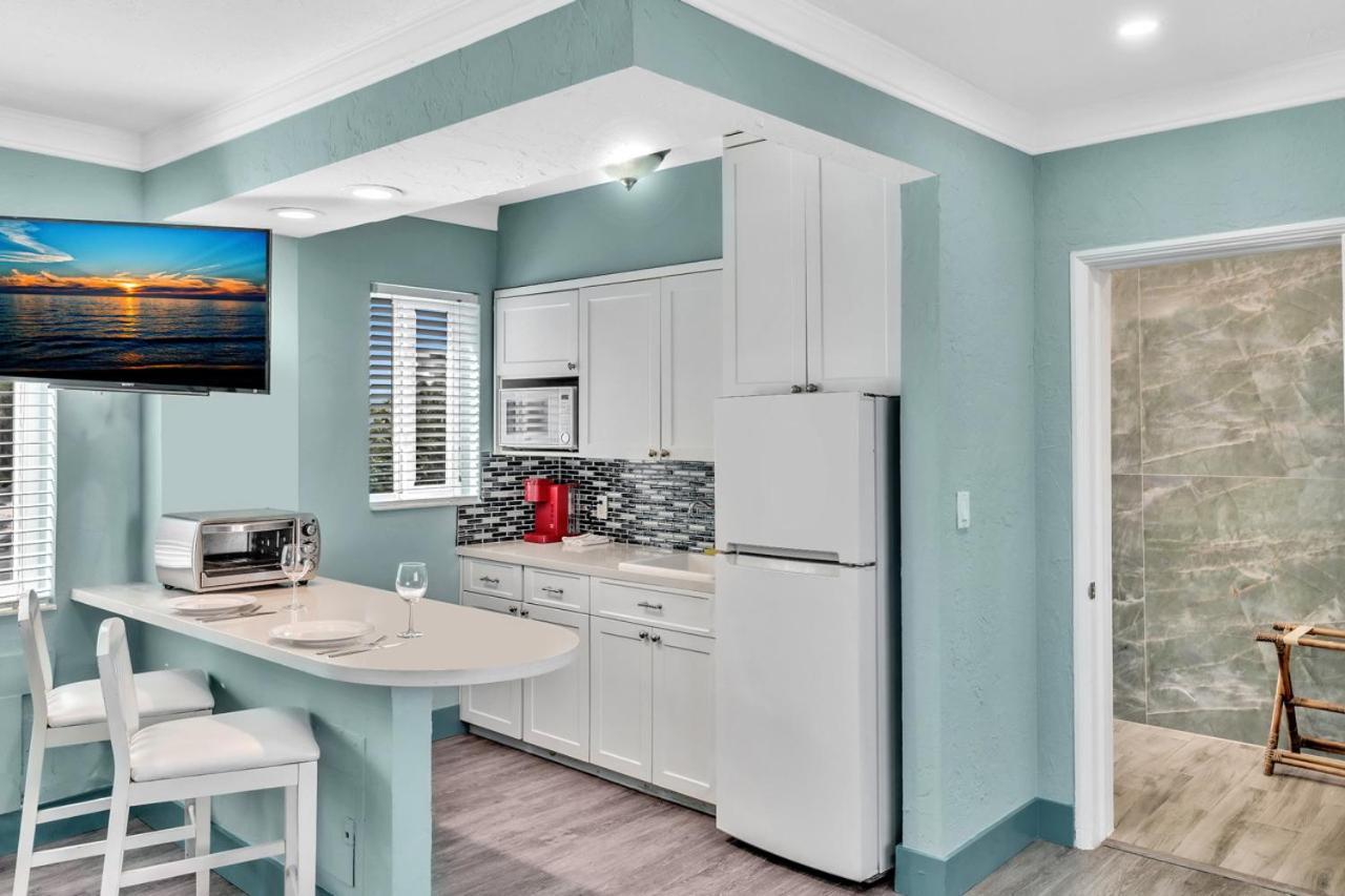 Walkabout 6 Suite On Hollywood Beach With Ocean Views Exterior photo