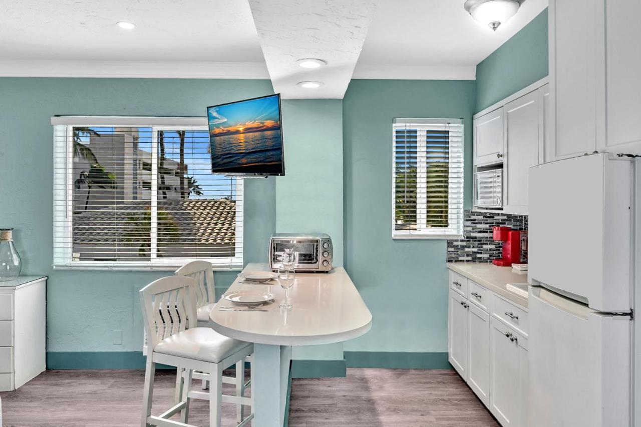 Walkabout 6 Suite On Hollywood Beach With Ocean Views Exterior photo