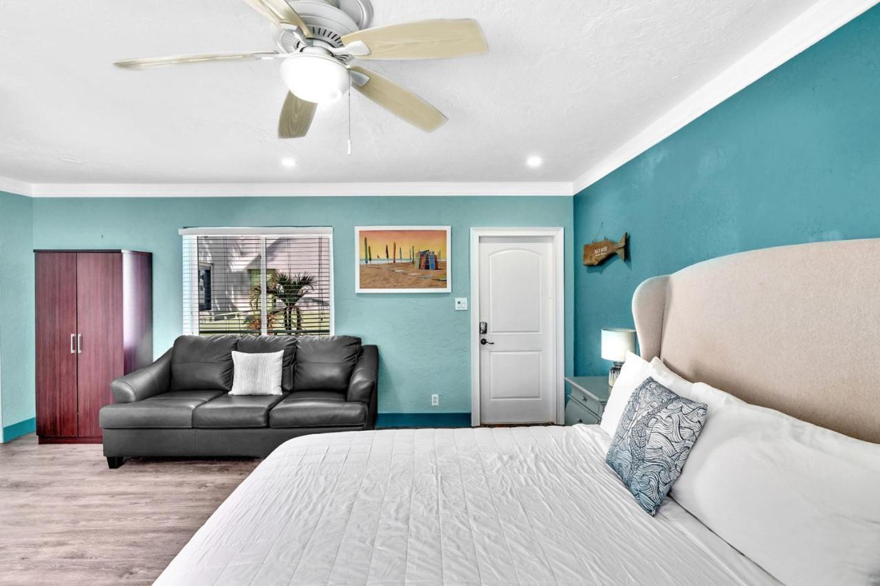 Walkabout 6 Suite On Hollywood Beach With Ocean Views Exterior photo