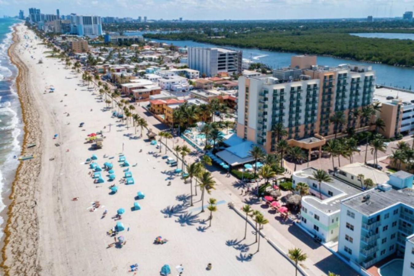 Walkabout 6 Suite On Hollywood Beach With Ocean Views Exterior photo