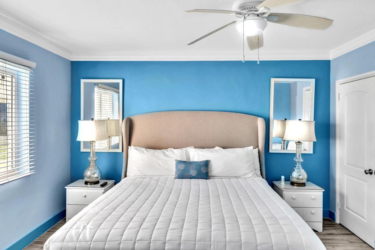 Walkabout 6 Suite On Hollywood Beach With Ocean Views Exterior photo